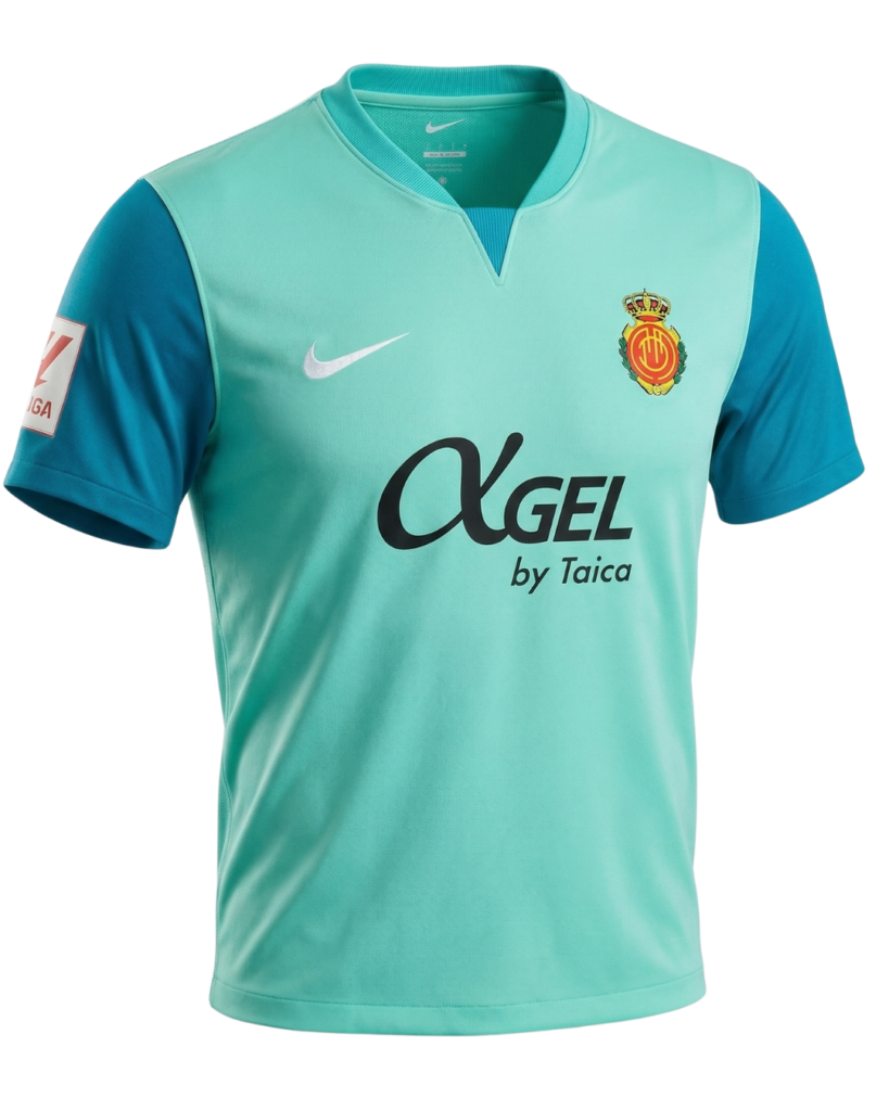 3ème maillot de Mallorca de la saison 2023-24.